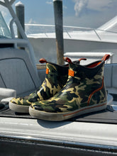 Load image into Gallery viewer, Camo Deck Boots