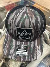 Load image into Gallery viewer, Camo/Black Realtree Hat kit
